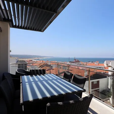Altido 3-br Flat With Terrace And Rooftop Pool Apartment Nazare